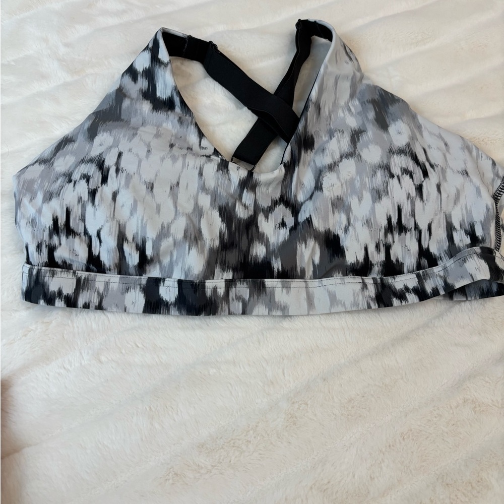 Aerie Women's Black and Gray Sports Bra